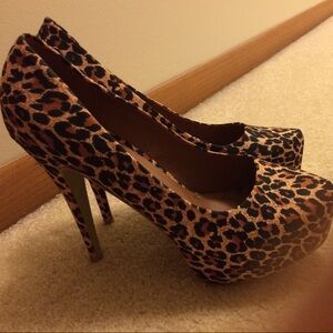 Leopard Print High Heels.  (Like new)